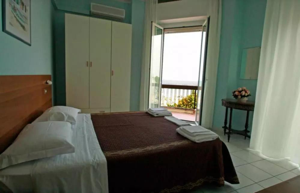 Hotel Acapulco Римини Экстерьер фото