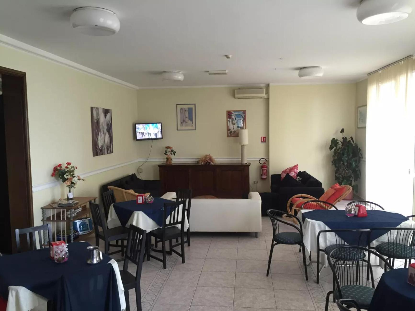 Hotel Acapulco Римини Экстерьер фото