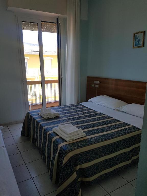 Hotel Acapulco Римини Экстерьер фото